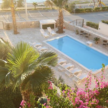 Apartments Mladen 브르시 외부 사진