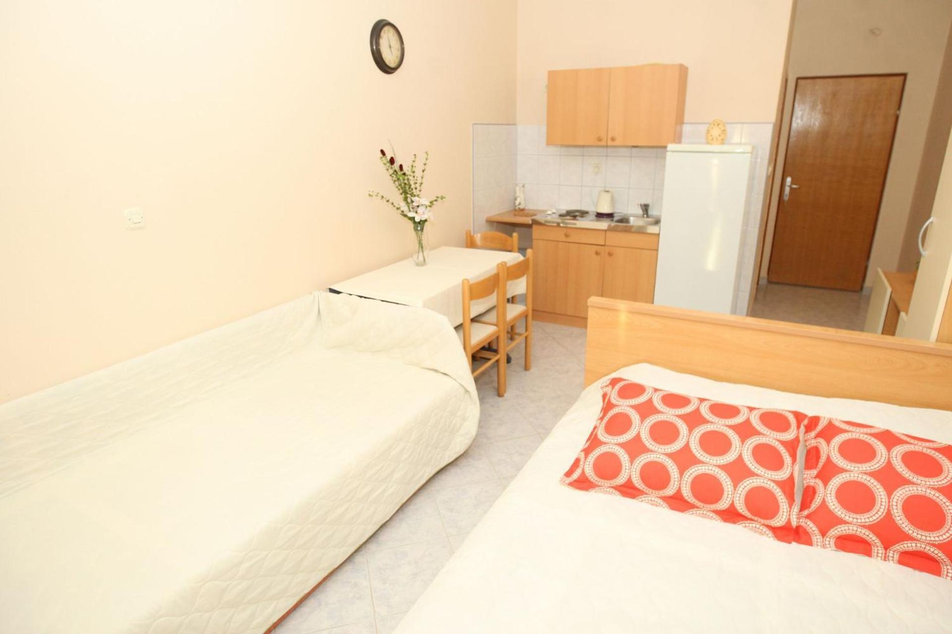 Apartments Mladen 브르시 외부 사진