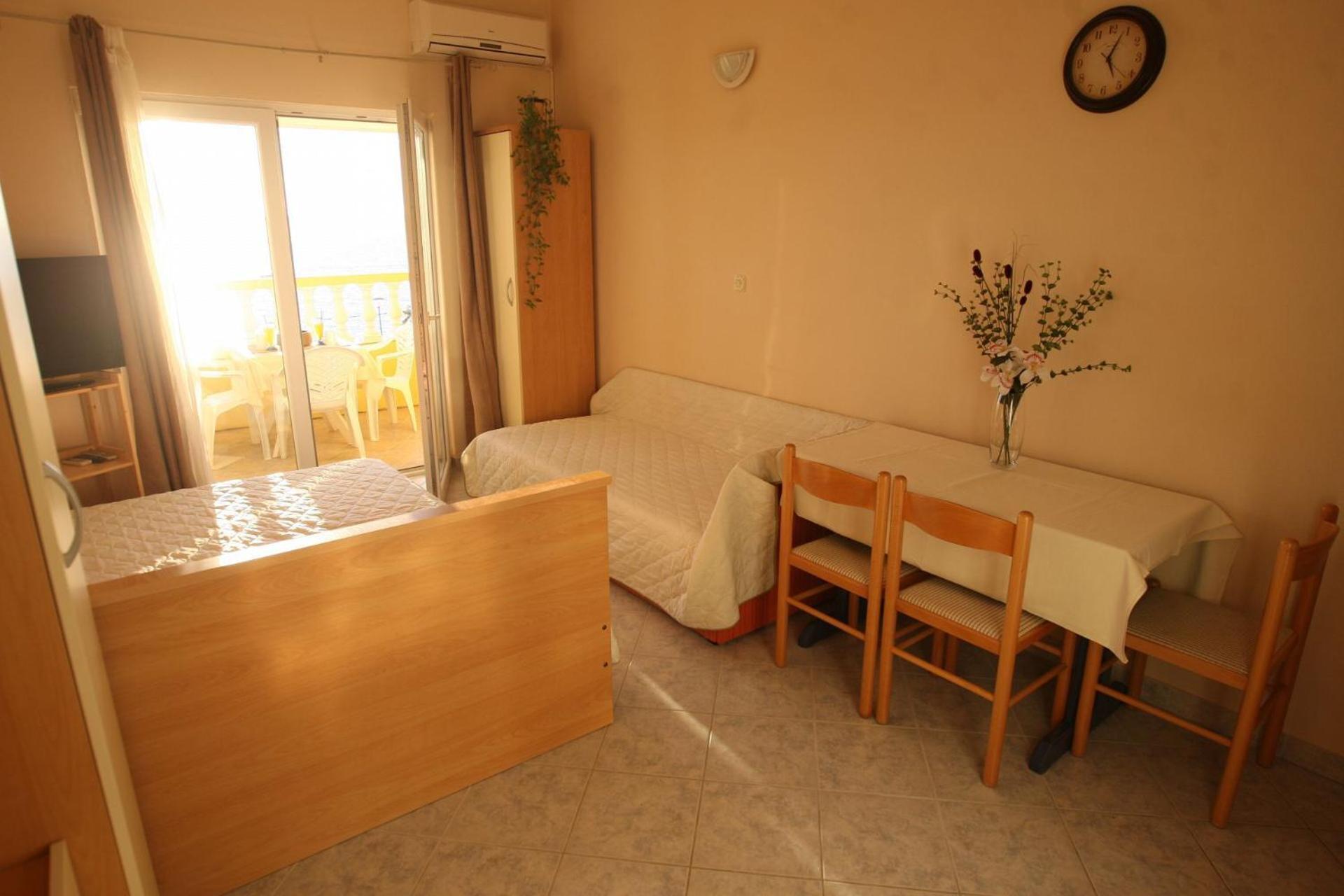 Apartments Mladen 브르시 외부 사진