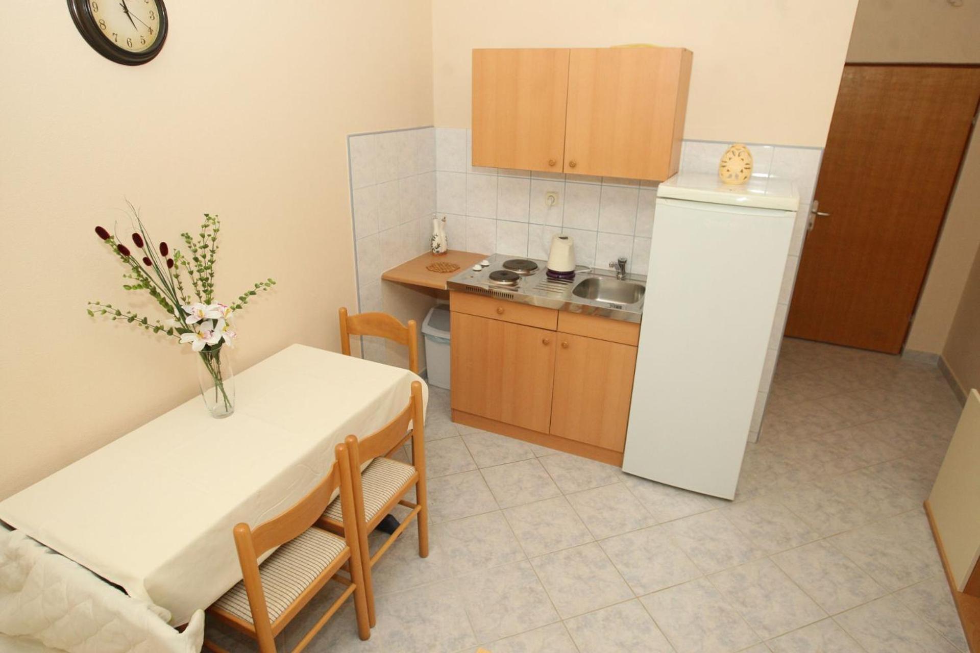 Apartments Mladen 브르시 외부 사진