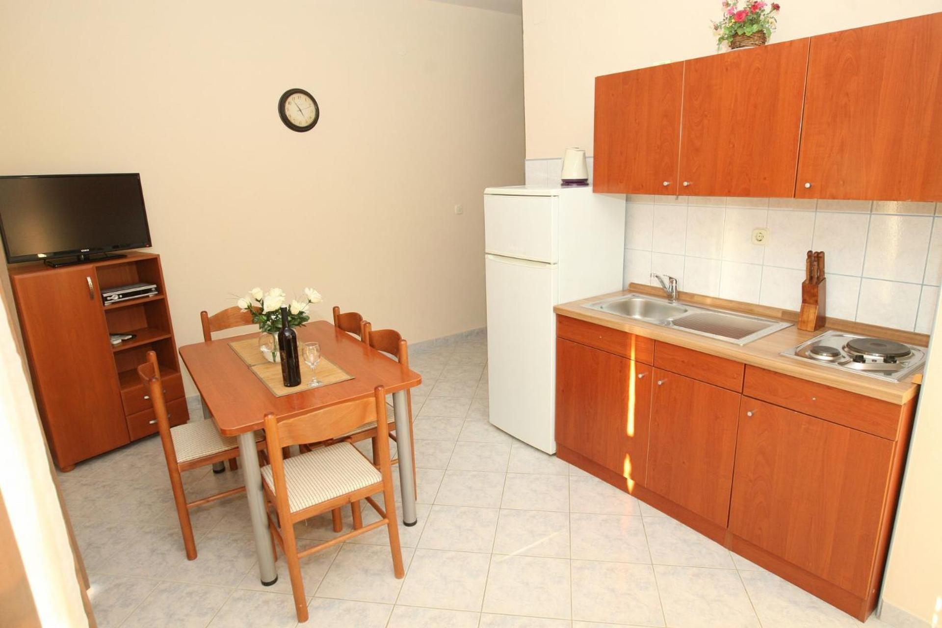Apartments Mladen 브르시 외부 사진